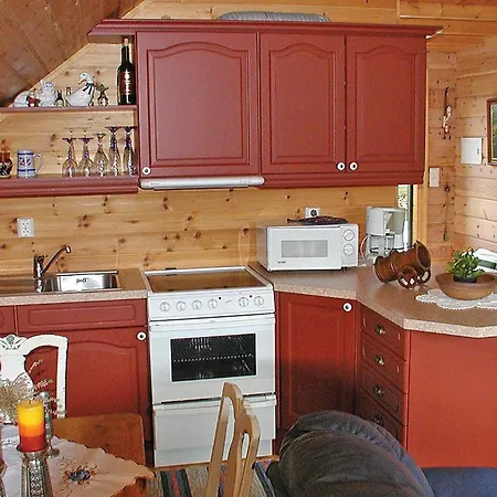 1 Bedroom Cozy In Holiday home *